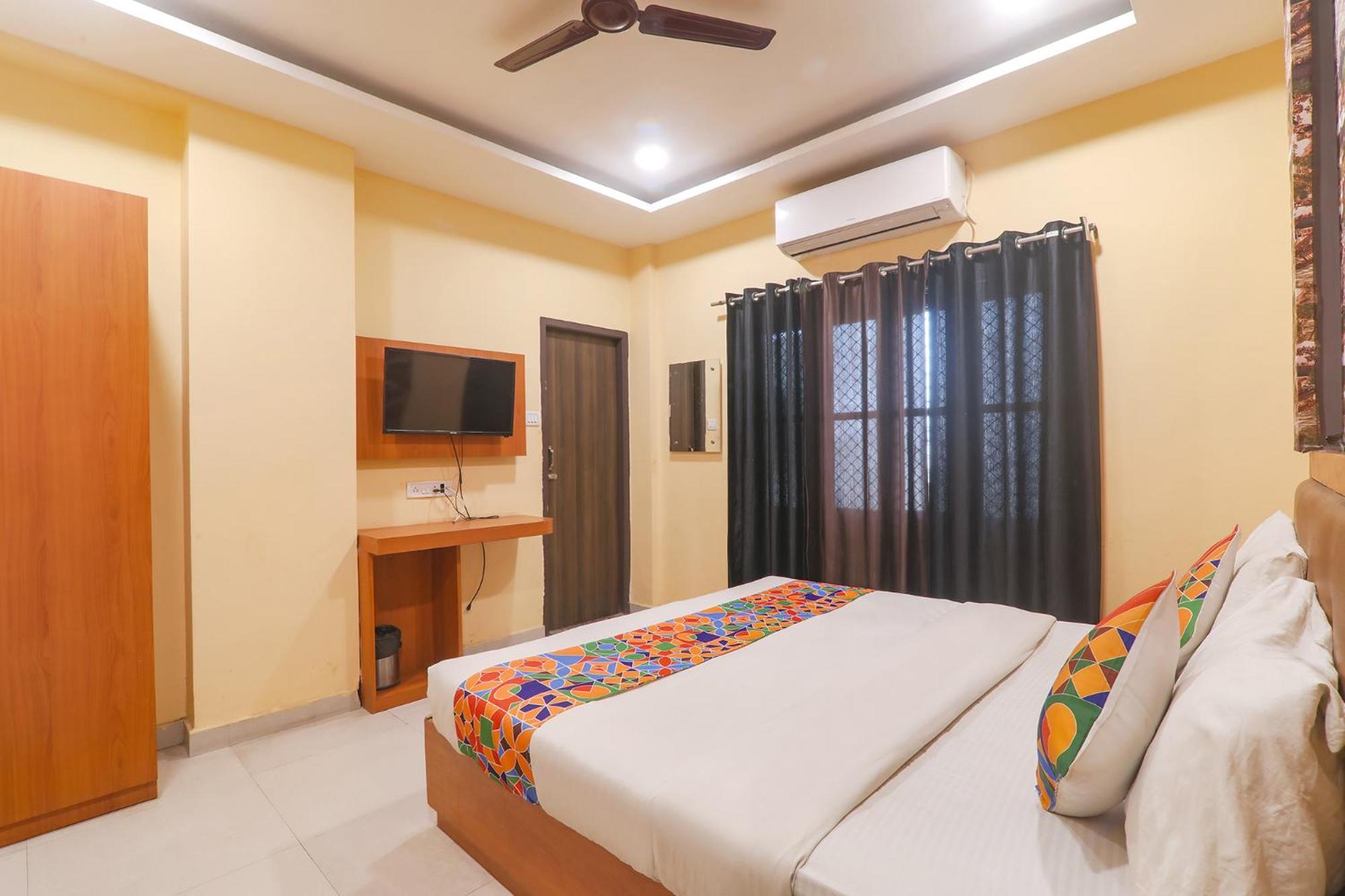 Fabhotel Swarn Banquet Kakarmatha 外观 照片