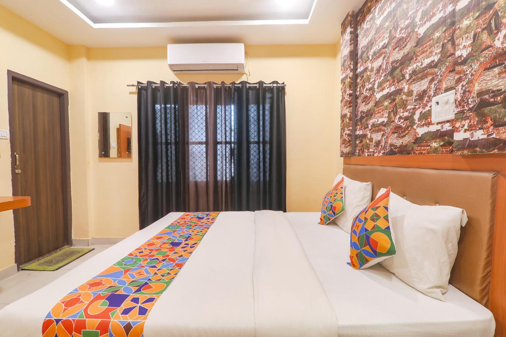 Fabhotel Swarn Banquet Kakarmatha 外观 照片