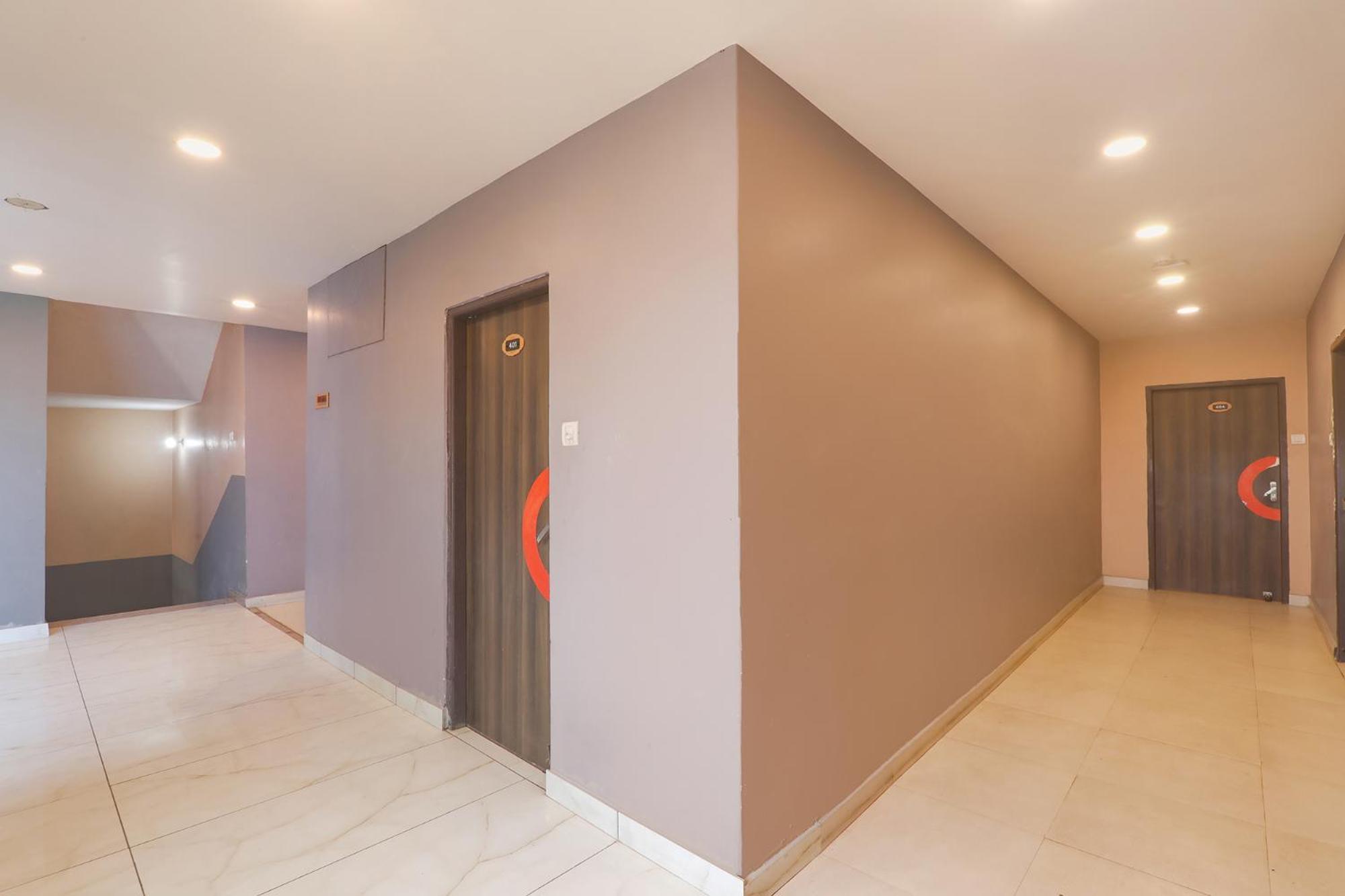 Fabhotel Swarn Banquet Kakarmatha 外观 照片