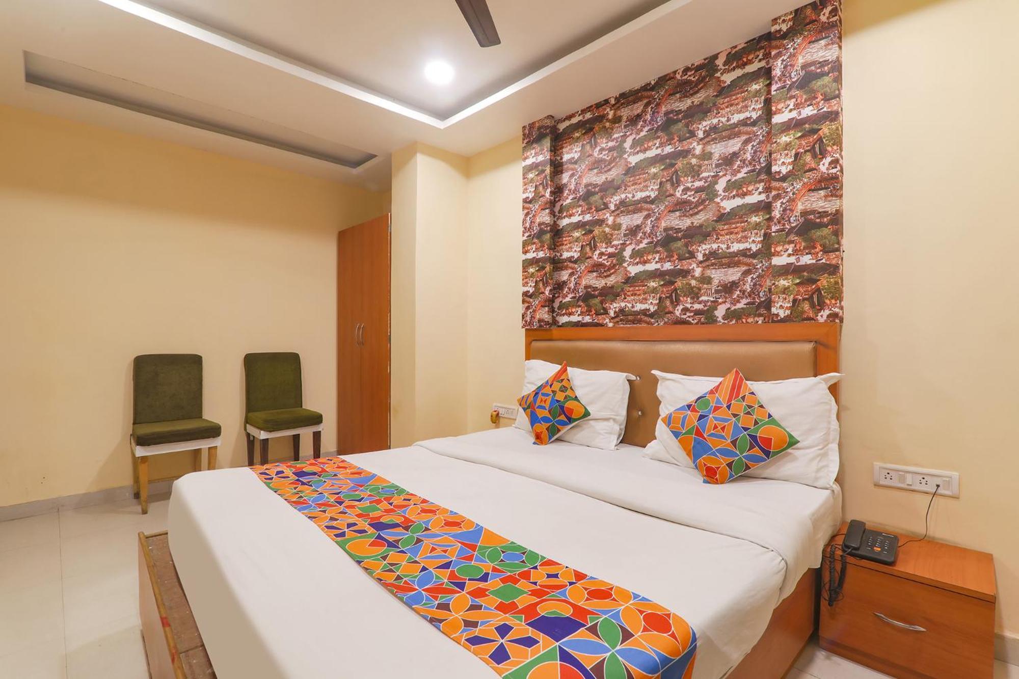 Fabhotel Swarn Banquet Kakarmatha 外观 照片